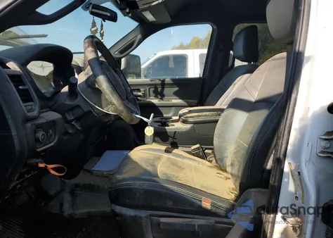 2024 Ram 3500 Tradesman из США, поврежденный, VIN 3C63R3GJ4RG242518